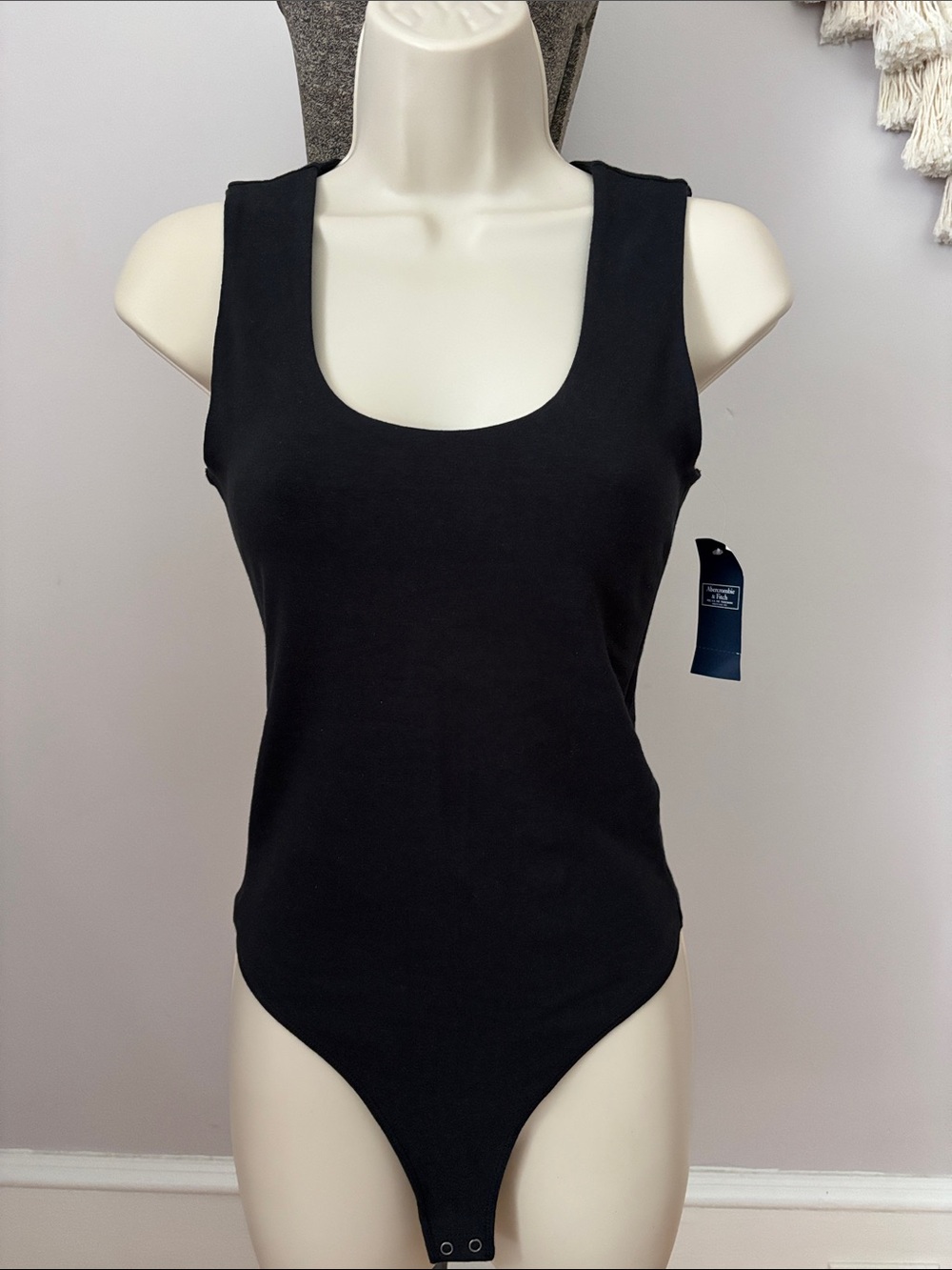 Abercrombie & Fitch Black Ribbed Scoop Neck Bodysuit - Small